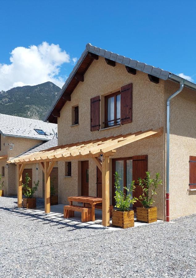 Le Pre Fleuri A Guillestre - Appartements Neufs Classes Meubles De Tourisme 3 Etoiles - Parking Privatif المظهر الخارجي الصورة